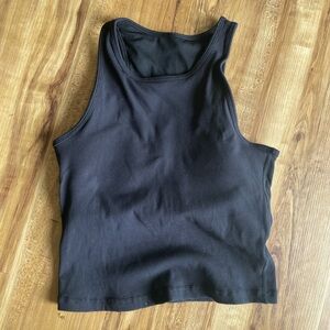 Vuori Mudra Plyo Tank - size small